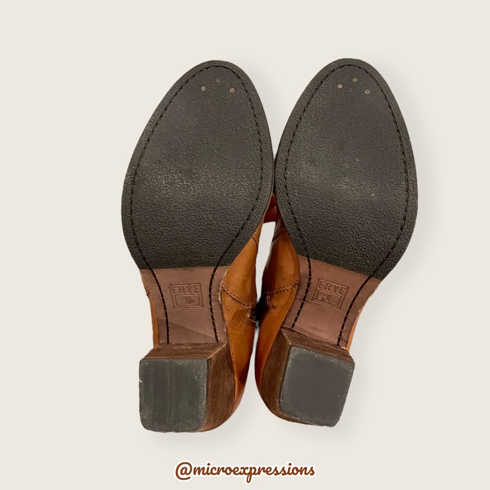 $379 Frye Patty Tan Brown Leather Belt Cute Almond Toe Fall/Winter Ankle Booties - Picture 13 of 16